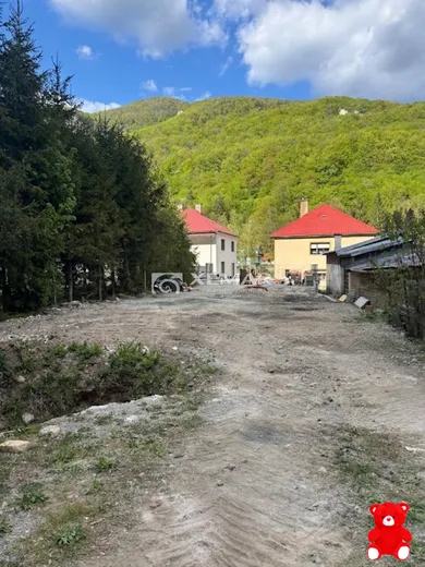 Na predaj pozemok v Banská Bystrica · €114 900 · Pôvodný stav