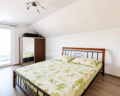 Domy na sprzedaż, Dohňany · €245 000
