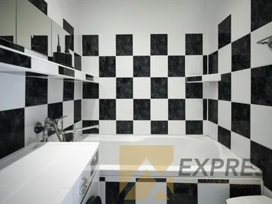 Na prenájom 3-izbový byt, 65 m², Handlová, Partizánska