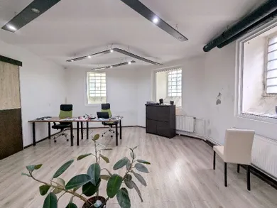 Na predaj komerčné, 160 m², Košice-Staré Mesto, Moyzesova
