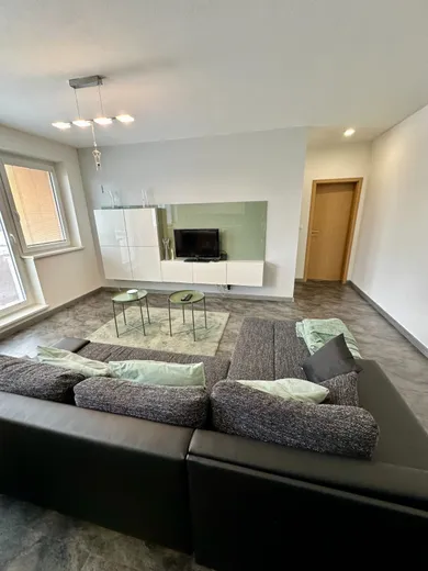 Na prenájom 2-izbový byt, 65 m², Trnava, Ulica Terézie Vansovej