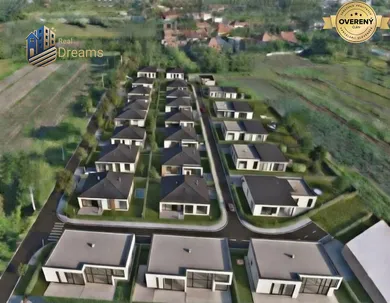 Na predaj pozemok, Palárikovo, Krížna