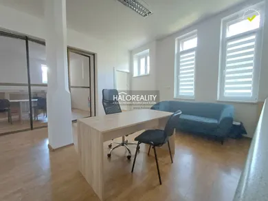 Na prenájom 2-izbový byt, 50 m², Handlová