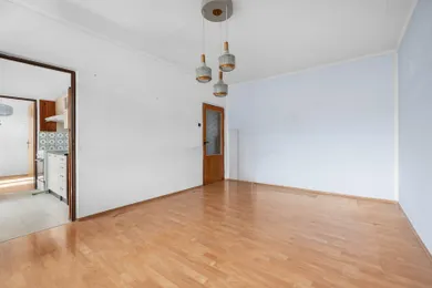 Na predaj 3-izbový byt, 68 m², Bratislava-Dúbravka, Landauova