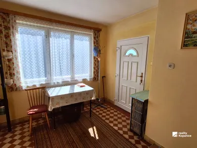 Na predaj 4-izbový dom, 600 m², Krajné
