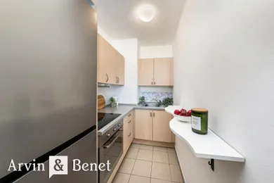Na prenájom 1-izbový byt, 27 m², Bratislava-Záhorská Bystrica