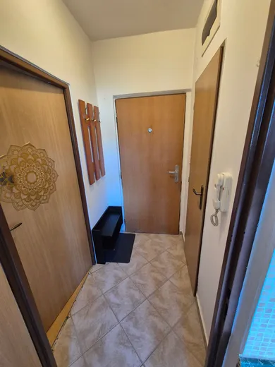 Na prenájom 1-izbový byt, 34 m², Banská Bystrica, Cesta K Smrečine