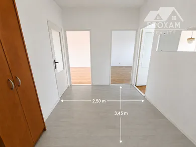 Mieszkania na sprzedaż, 3-pokojowe, Lučenec · €123 000