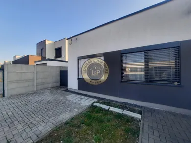 Domy na predaj 4-izbový, Miloslavov · €296 900