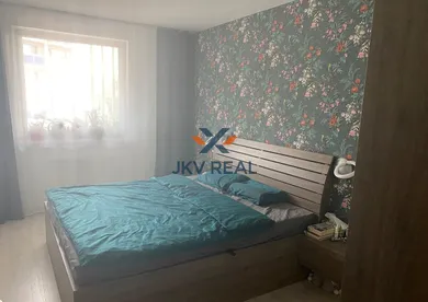 Na prenájom 2-izbový byt, 63 m², Bratislava-Nové Mesto, Vlárska