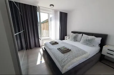 Na prenájom 3-izbový byt, 65 m², Bratislava-Staré Mesto