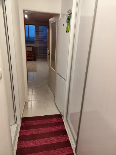 Na prenájom 1-izbový byt, 29 m², Bratislava-Rača, Podbrezovská