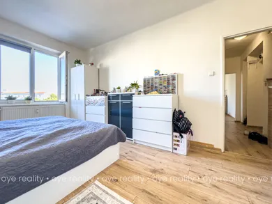 Na predaj 2-izbový byt, 53 m², Komárno, Mederčská ul.