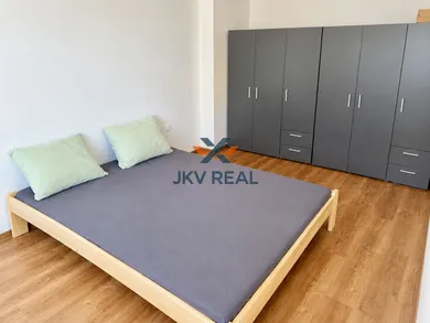 Kiadó lakások, 2-szobás, Spišská Nová Ves · €540