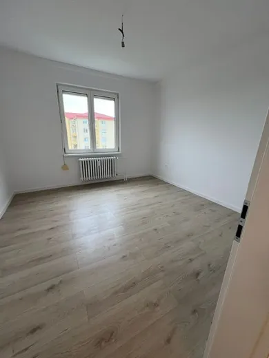 Na predaj 2-izbový byt, 49 m², Bratislava-Karlova Ves, Adámiho