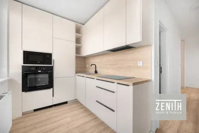 Apartments for sale, 3-room in Bratislava-Vrakuňa · €279,900