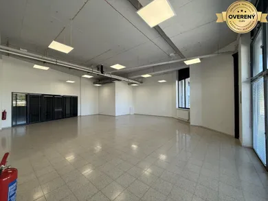 Na predaj komerčné, 46 m², Bratislava-Vajnory, Rybničná