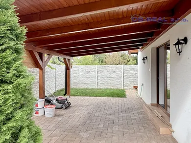 Na predaj 3-izbový dom, 90 m², Matúškovo