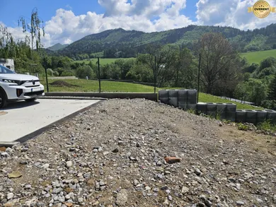Na predaj pozemok, 808 m², Varín, Rozbehov