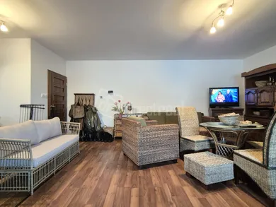 Na predaj 3-izbový byt, 90 m², Galanta