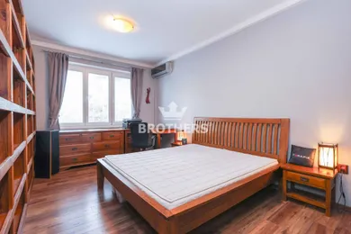 Na predaj 2-izbový byt, 60 m², Bratislava-Rača, Cyprichova