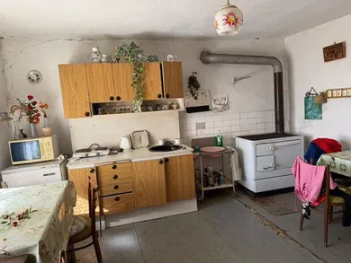 Na predaj rekreačný dom, 252 m², Vrbovce