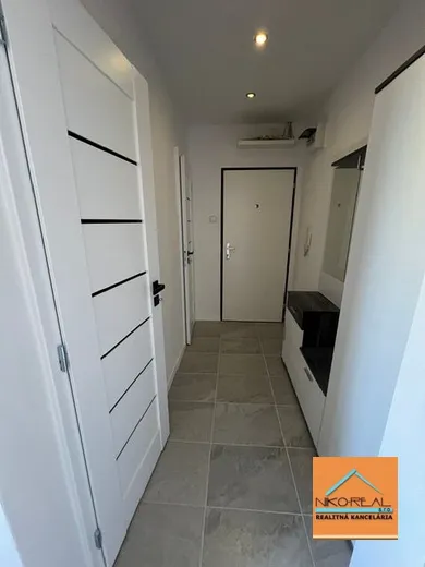 Na predaj 3-izbový byt, 47 m², Bratislava-Dúbravka, Bullova