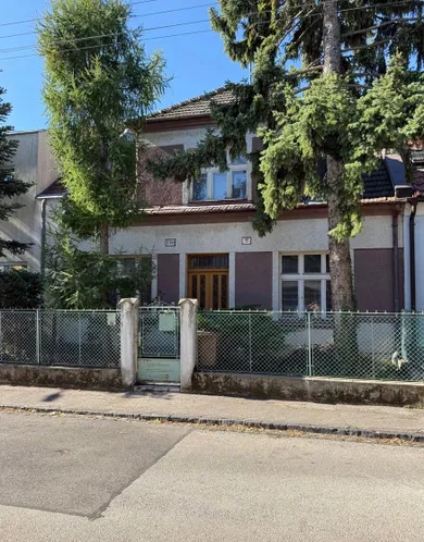 Na predaj dom, 150 m², Bratislava-Nové Mesto, Vajnorská