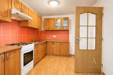 Na predaj 3-izbový byt, 71 m², Trenčianske Teplice, SNP