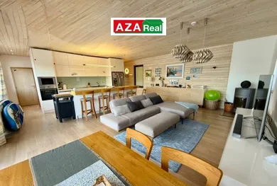 Na predaj 3-izbový dom, 240 m², Bratislava-Jarovce, Jazerná