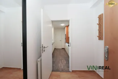 Na predaj 3-izbový byt, 61 m², Most pri Bratislave