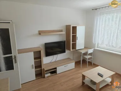Byty na prenájom 1-izbový, Nitra · €430