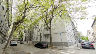 Na prenájom 2-izbový byt, 64 m², Bratislava-Staré Mesto