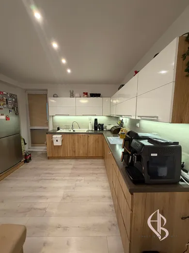 Na prenájom 3-izbový byt, 108 m², Banská Bystrica, Bakossova
