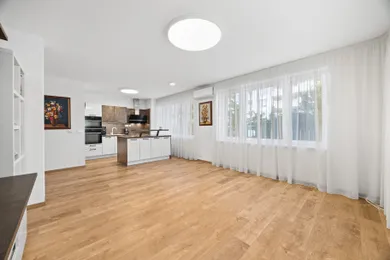 Na predaj 3-izbový byt, 83 m², Bratislava-Ružinov, Galvaniho