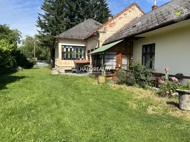 Na predaj dom, 300 m², Prievidza