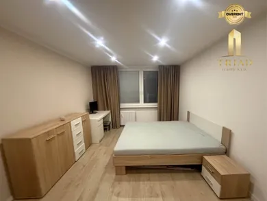 Na prenájom 3-izbový byt, 84 m², Nové Zámky