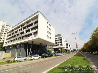 Mieszkania na wynajem, 3-pokojowe, Bratislava-Petržalka · €900