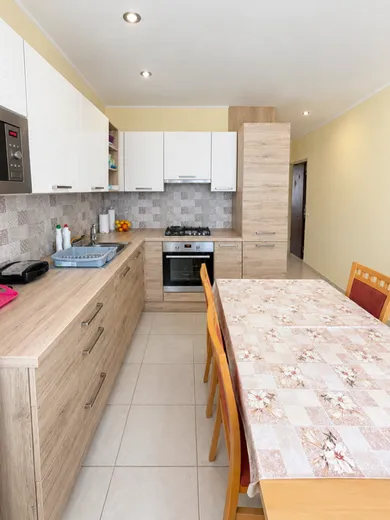 Kiadó lakások, 2-szobás, Malacky · €650