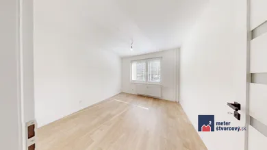 Na predaj 3-izbový byt, 68 m², Žilina, Ústecká