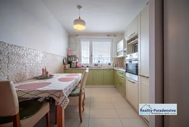 Na predaj 3-izbový byt, 73 m², Bratislava-Devínska Nová Ves