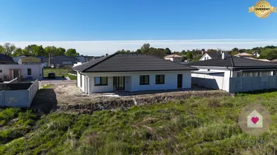 Na predaj 4-izbový dom, 121 m², Vinosady