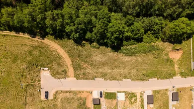 Na predaj pozemok, 122 m², Trsťany