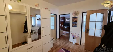 Mieszkania na sprzedaż, 3-pokojowe, Žiar nad Hronom · €129 000