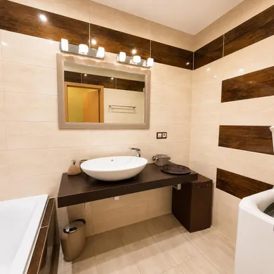 Na predaj 3-izbový byt, 70 m², Hlohovec, Podzámska