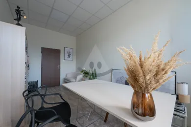 Na prenájom komerčné, 18 m², Martin, Na Bystričku