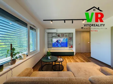 Na predaj 4-izbový byt, 106 m², Nitra, Piesková
