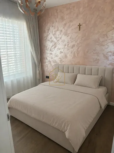 Na predaj 5-izbový byt, 153 m², Nitra, Piaristická
