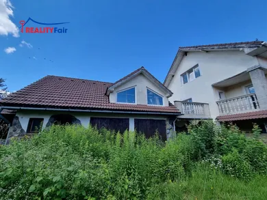 Na predaj 7-izbový dom, 267 m², Čierny Balog, Zadná
