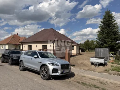 Na predaj 4-izbový dom, 147 m², Vinodol
